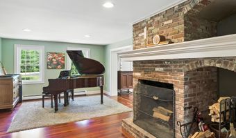 37 Magazine St, Bedford, NH 03110