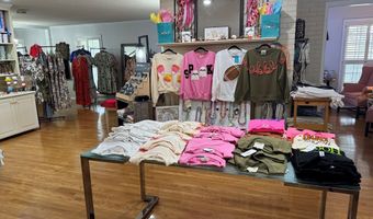 240 Whittle Cir, Ashburn, GA 31714