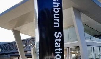 22395 CLAUDE MOORE Dr, Ashburn, VA 20148