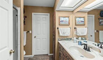 1720 N 150th St, Basehor, KS 66007