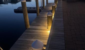 210 Longview Dr, Bayville, NJ 08721