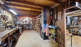 1440 N Shore Rd, Atkins, AR 72823