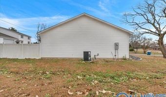 7570 Hustleville Rd, Albertville, AL 35951