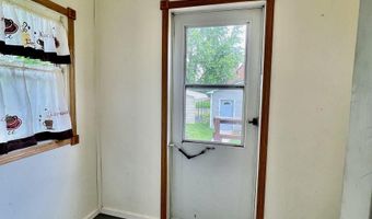 125 E Main St, Agency, IA 52530
