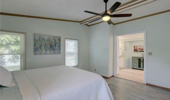 572 Dolphin Cir, Barefoot Bay, FL 32976