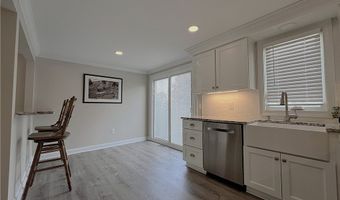 5 The Courtyards, Amherst, NY 14221