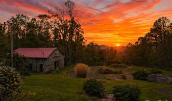 1108 Pine Root Branch Rd, Bakersville, NC 28705