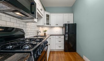 177 Main St A, Amesbury, MA 01913