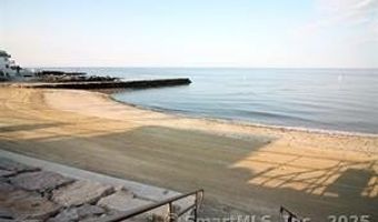 42 Briarwood Dr, Old Saybrook, CT 06475