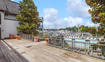 301 BURNSIDE St C 202, Annapolis, MD 21403