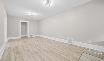 1376 Goodyear Blvd, Akron, OH 44305