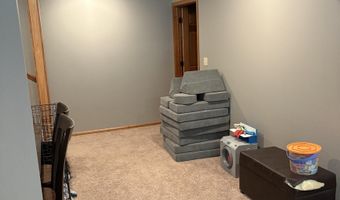 201 Hillside Dr, Algona, IA 50511