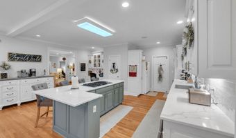 429 Waterford Point Dr, Boiling Springs, SC 29316