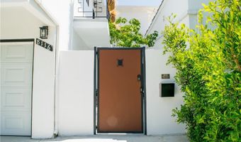 542 N Kilkea Dr, Los Angeles, CA 90048