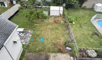 136 W 25TH St 2, Bayonne, NJ 07002