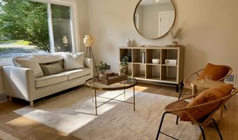1496 Newport Rd, Ann Arbor, MI 48103
