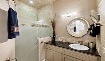 100 Dolphin Ct, Aransas Pass, TX 78336
