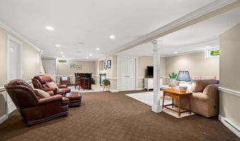 12 Amber Ln, Bedford, NH 03110