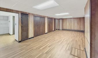 654 E Woodbridge Ave E, Avenel, NJ 07001