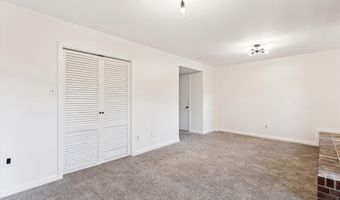 8366 GLASTONBURY Ct, Annandale, VA 22003