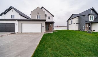 2062 47th St, Ammon, ID 83406