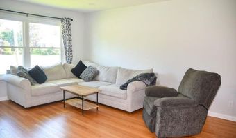 20 Marie Pkwy, Albany, NY 12211