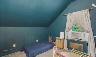 1315 New London Ave, Cranston, RI 02920