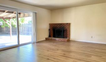 14069 Vista Dr, Armona, CA 93202