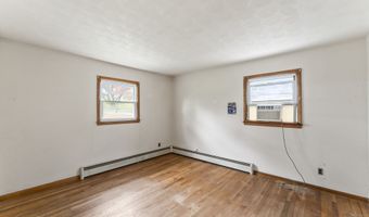 6 Sunrise Rd, Danbury, CT 06810