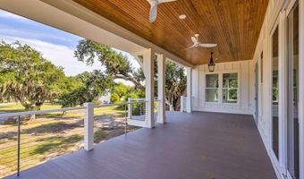 642 N Beach Blvd, Bay St. Louis, MS 39520