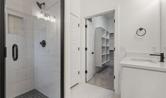 6300 Beacon St, Bentonville, AR 72713