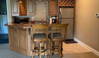 3475 Torrey Pines Dr, Akron, OH 44333