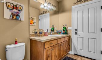 4075 NW CAMALA Dr, Albany, OR 97321