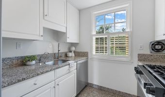 911 S LEE St, Alexandria, VA 22314