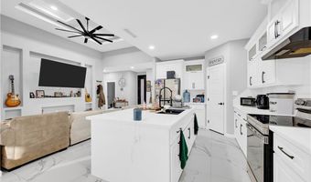 915 Rockford Dr, Alton, TX 78573