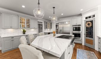 16066 Inverness Trl, Alpharetta, GA 30004