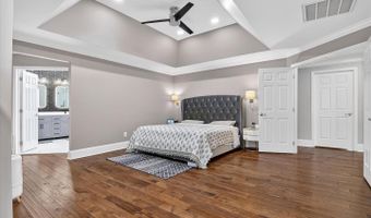 22557 MIDDLEBURG CHAPEL Ct, Ashburn, VA 20148