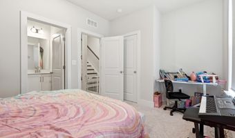 153 LOCKE St, Baltimore, MD 21230