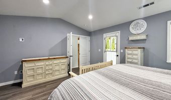 914 EASY St, Brookings, OR 97415