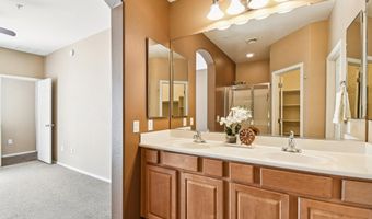 42424 N Gavilan Peak Pkwy 33104, Anthem, AZ 85086