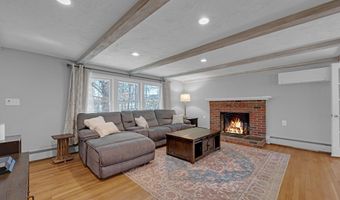 3 Santom St, Auburn, MA 01501