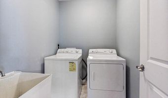 9 Fieldstone Dr, Augusta, ME 04330
