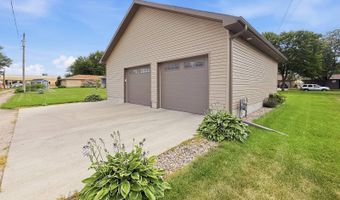 937 S 8th St, Albion, NE 68620