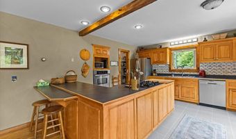429 Polhemus Rd, Cambridge, VT 05464
