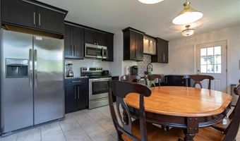 64 Juniper Trl, Narragansett, RI 02882