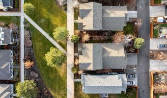 21281 Bellflower Pl, Bend, OR 97702