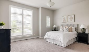 27430 E Lakeview Dr, Aurora, CO 80016