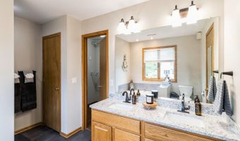4600 Clemens Blvd, Ames, IA 50014