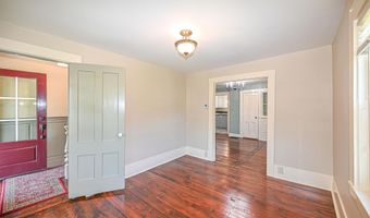 9 Lawes Ave, Bedford, NH 03110