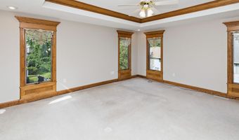 718 NE Brook Haven Dr, Ankeny, IA 50021